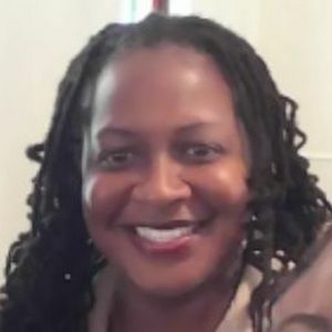 Meet your Posher, Cassandra